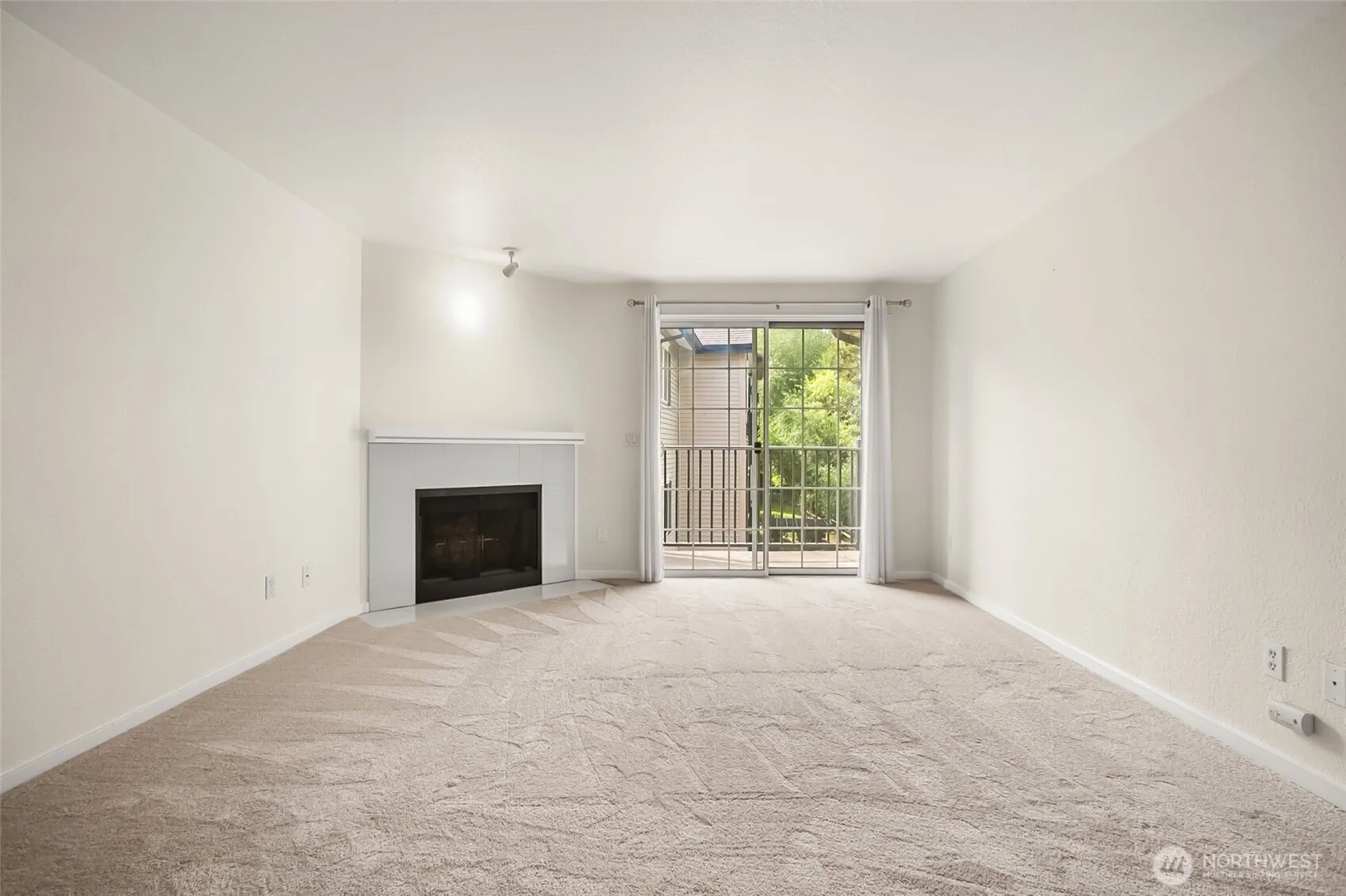 Property photo for 221 9th Street #c303, Kirkland photo 5