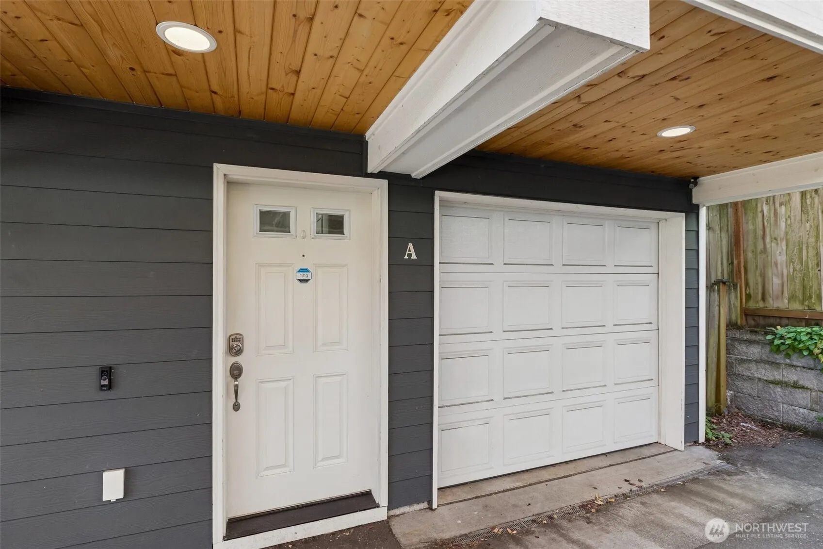 Property photo for 516 N 46th Street #a, Seattle photo 2