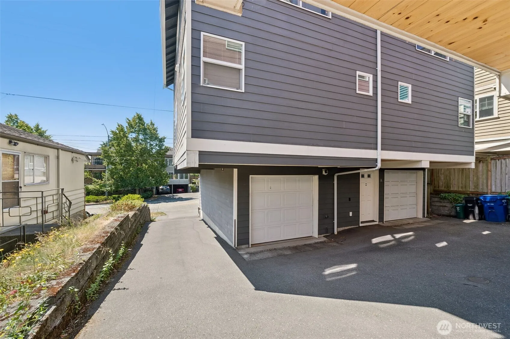 Property photo for 516 N 46th Street #a, Seattle photo 3