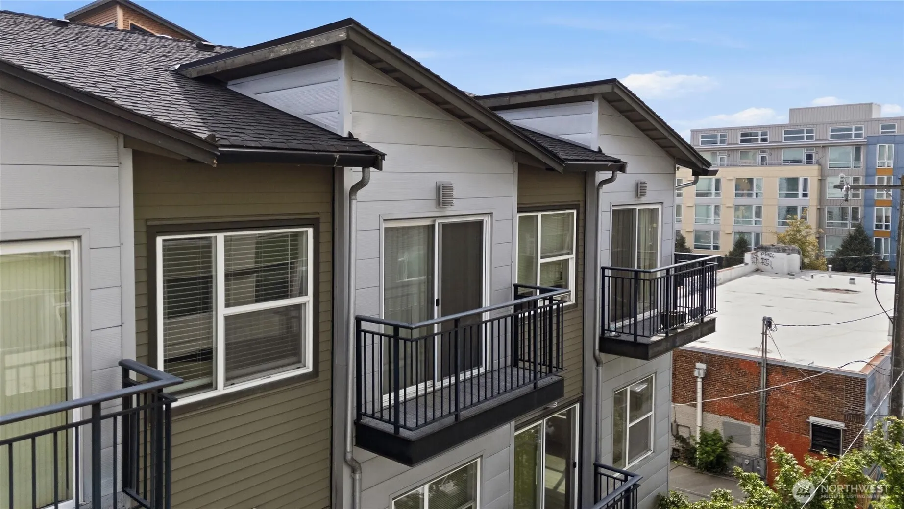 Property photo for 1026 Ne 65th Street #519, Seattle photo 3