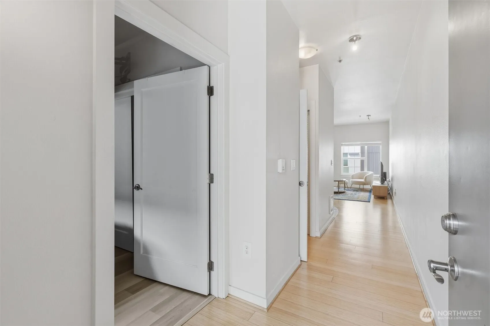 Property photo for 1026 Ne 65th Street #519, Seattle photo 5