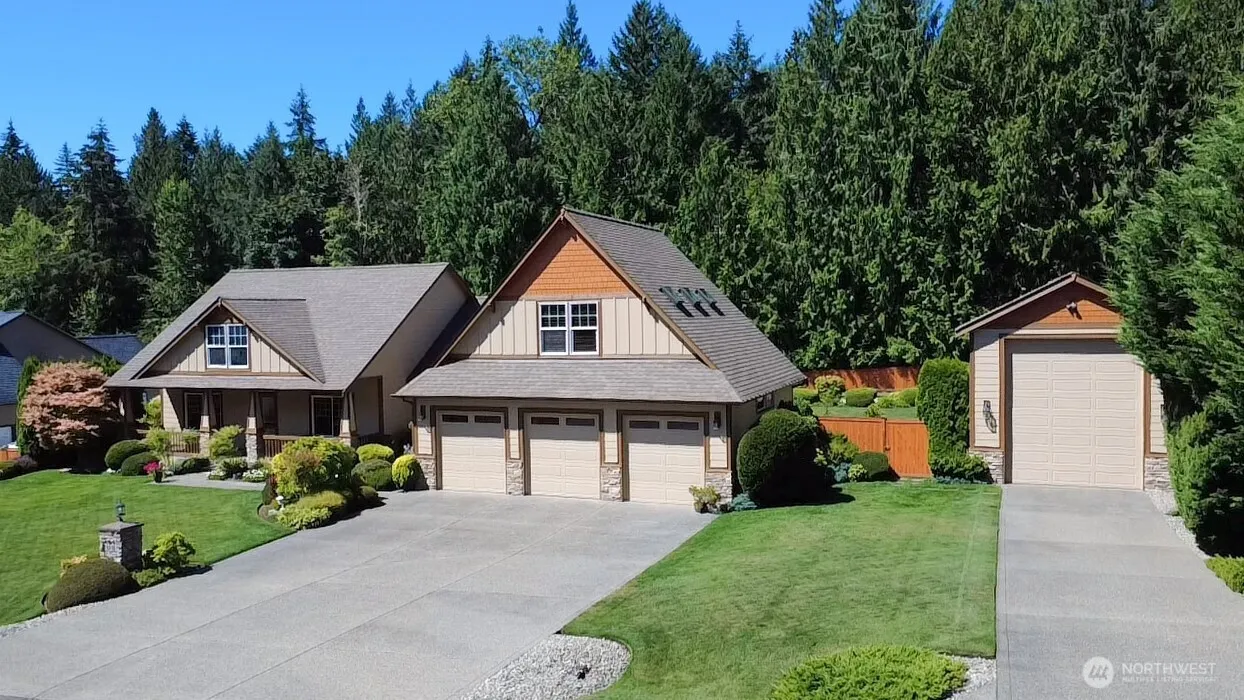 Property photo for 9142 Fox Ridge Lane Se, Olympia