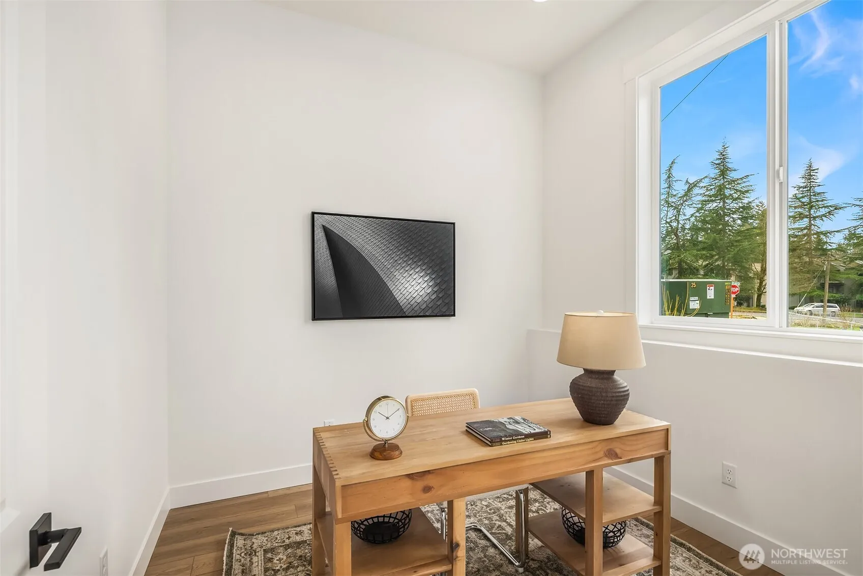Property photo for 404 Edmonds Ave Ne, Renton photo 4