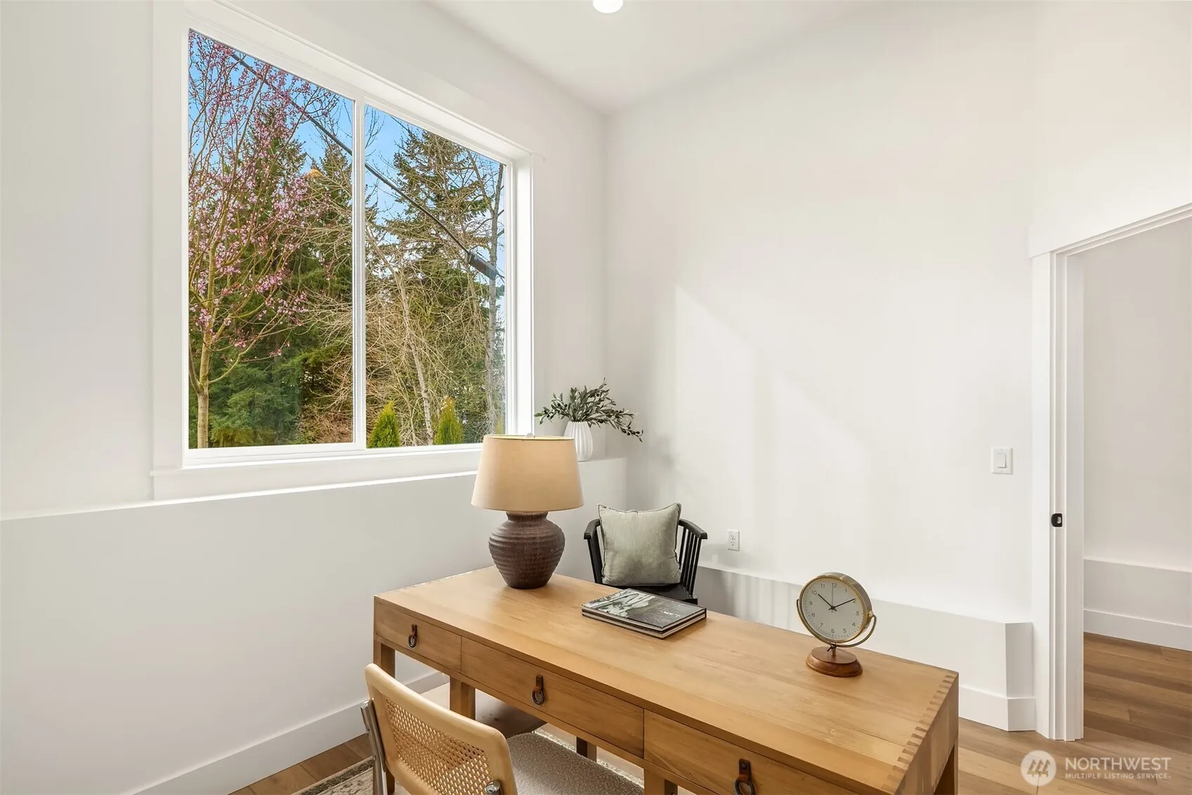 Property photo for 404 Edmonds Ave Ne, Renton photo 5