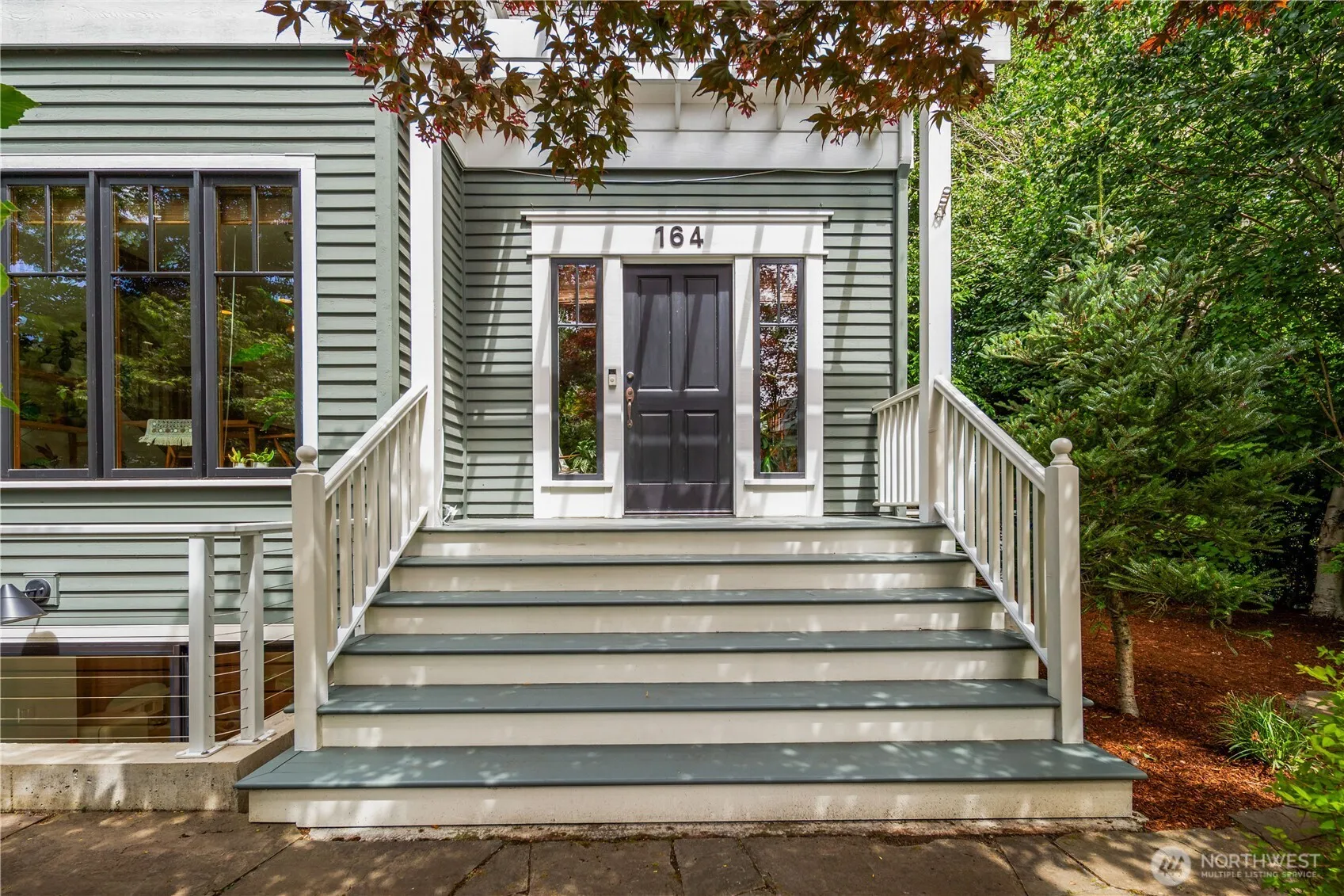 Property photo for 164 Mcgraw Street, Seattle photo 2