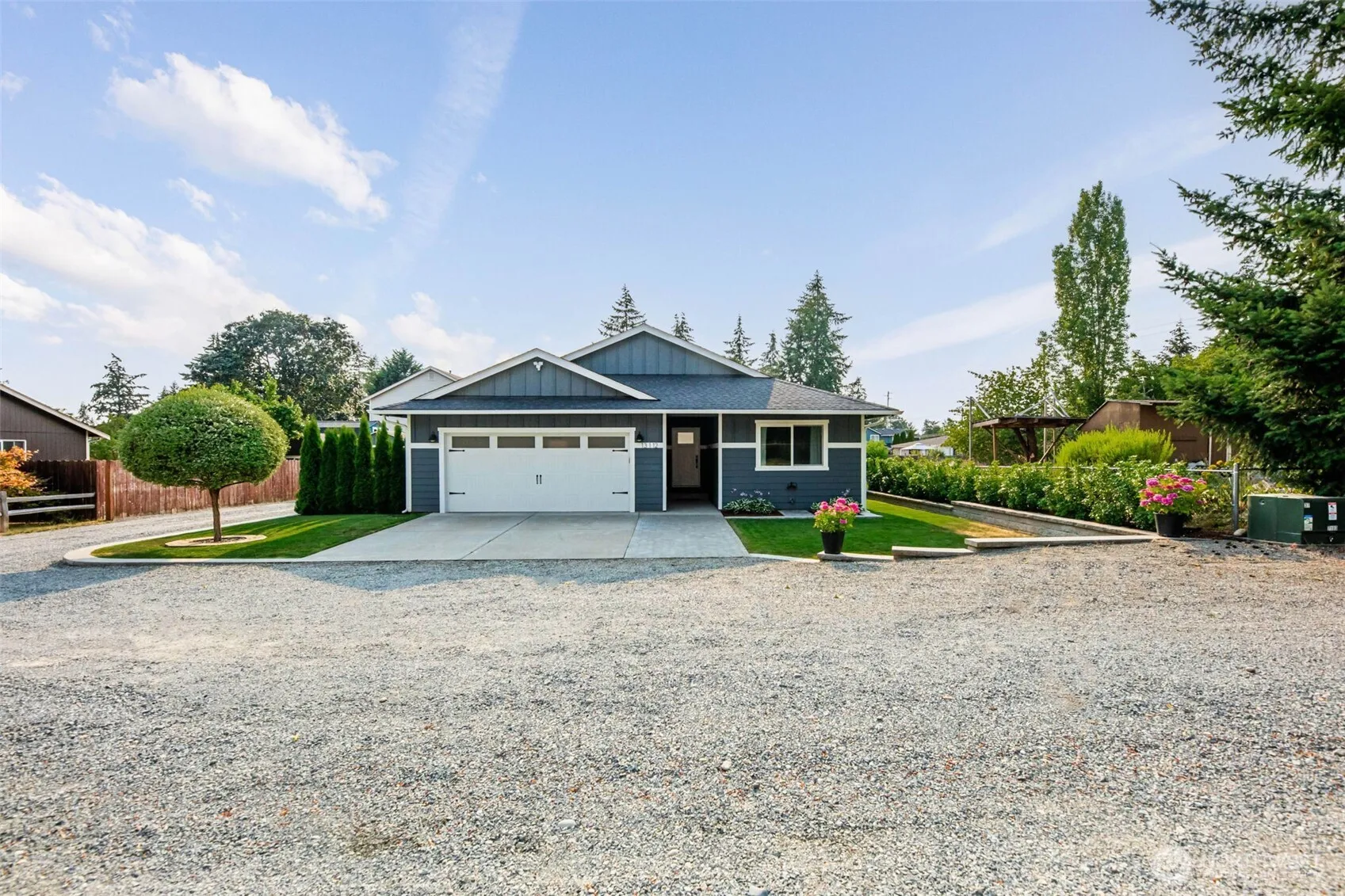 Property photo for 13112 5th Avenue E, Tacoma photo 2