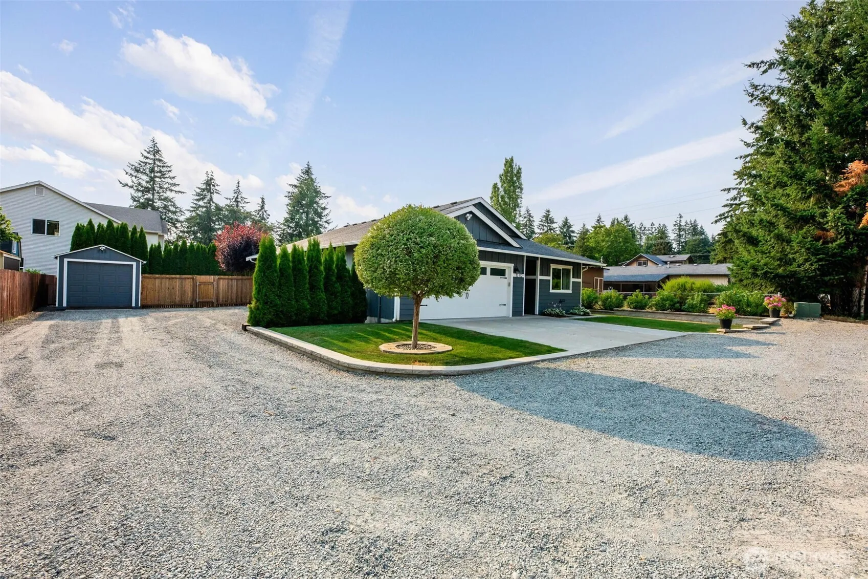 Property photo for 13112 5th Avenue E, Tacoma photo 3