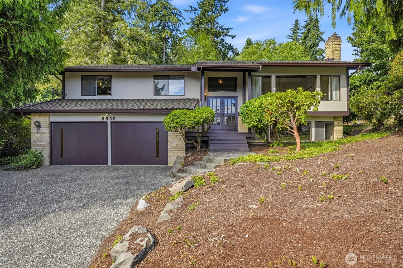 Property photo for 8530 Frederick Place, Edmonds photo 3