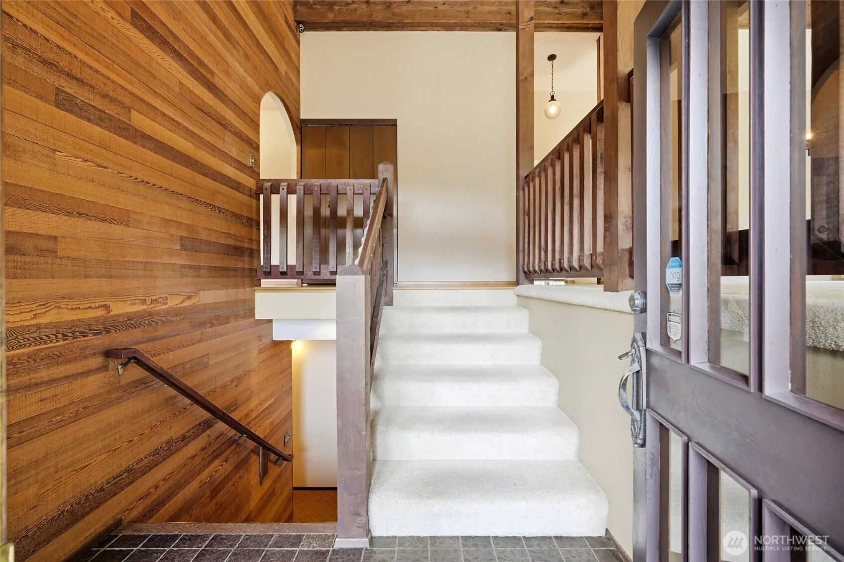 Property photo for 8530 Frederick Place, Edmonds photo 5