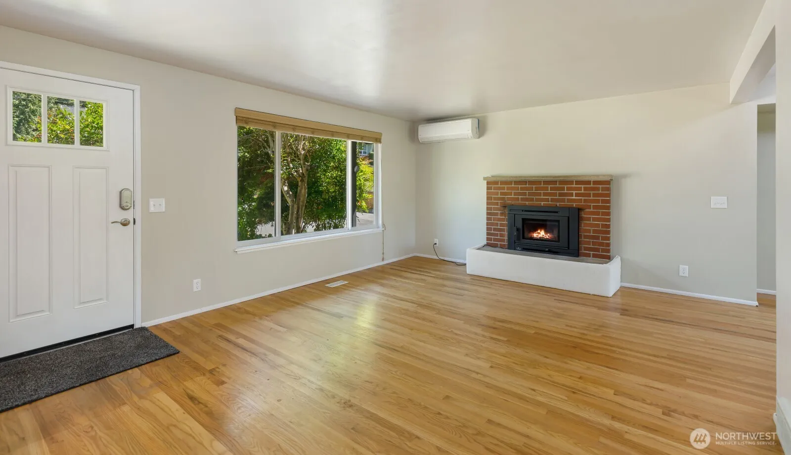 Property photo for 30633 4th Avenue S, Federal Way photo 4