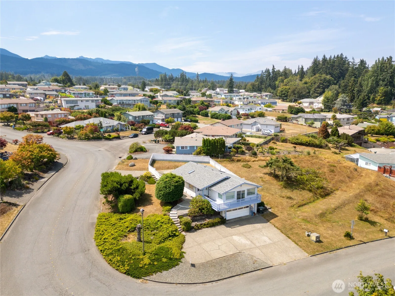 Property photo for 506 S Ennis Street, Port Angeles photo 3