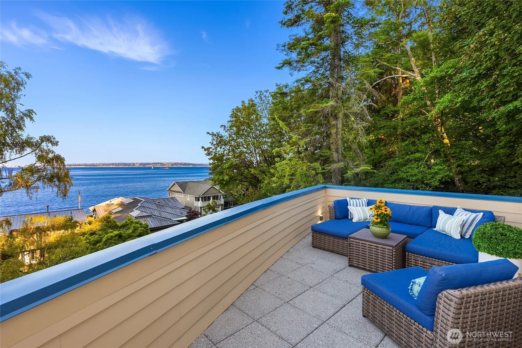 Property photo for 4089 Rockaway Beach Road Ne, Bainbridge Island photo 3
