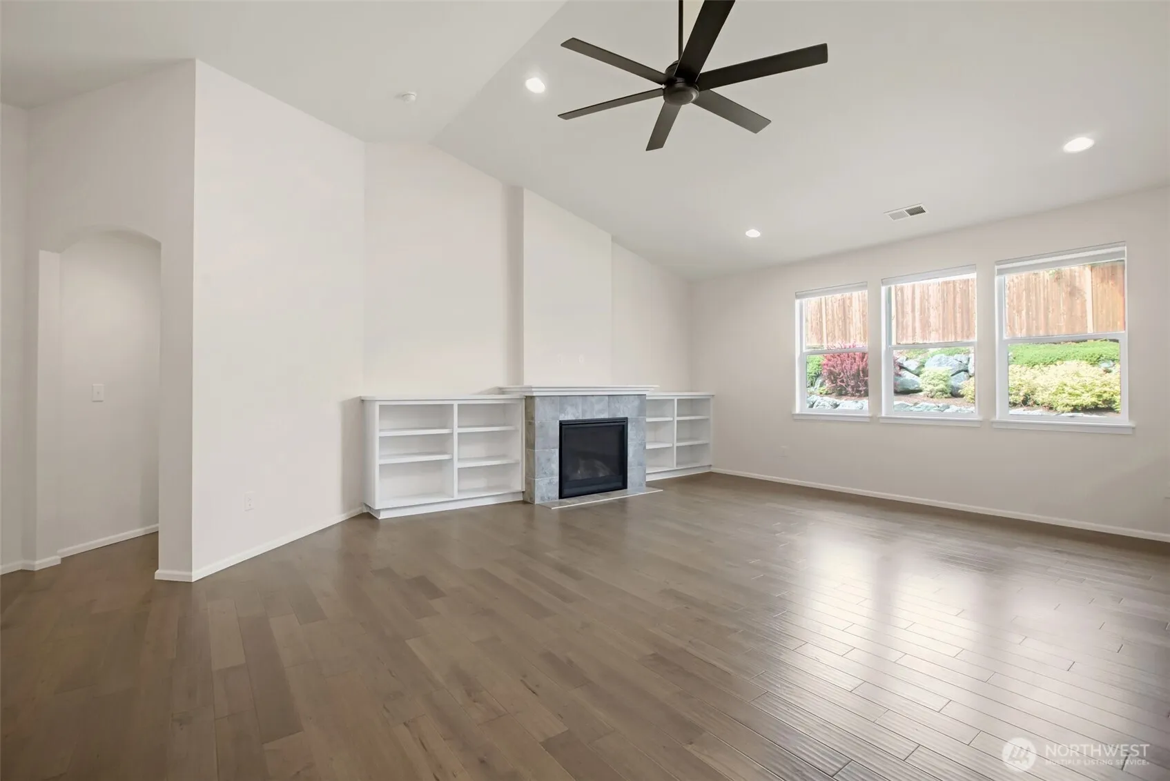 Property photo for 921 Alpine View Drive, Mount Vernon photo 4