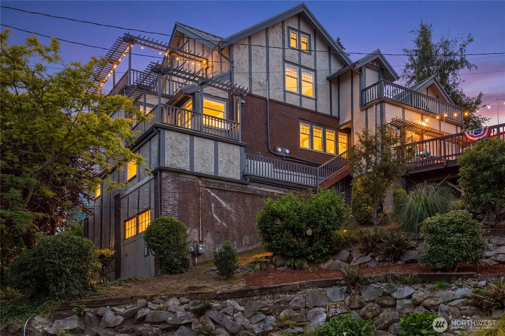 Property photo for 1228 23rd Avenue E, Seattle photo 2