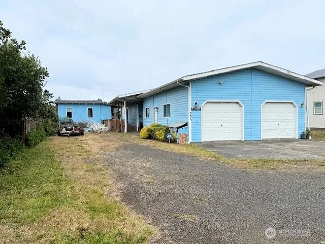 Property photo for 535 Canal Drive Ne, Ocean Shores photo 3