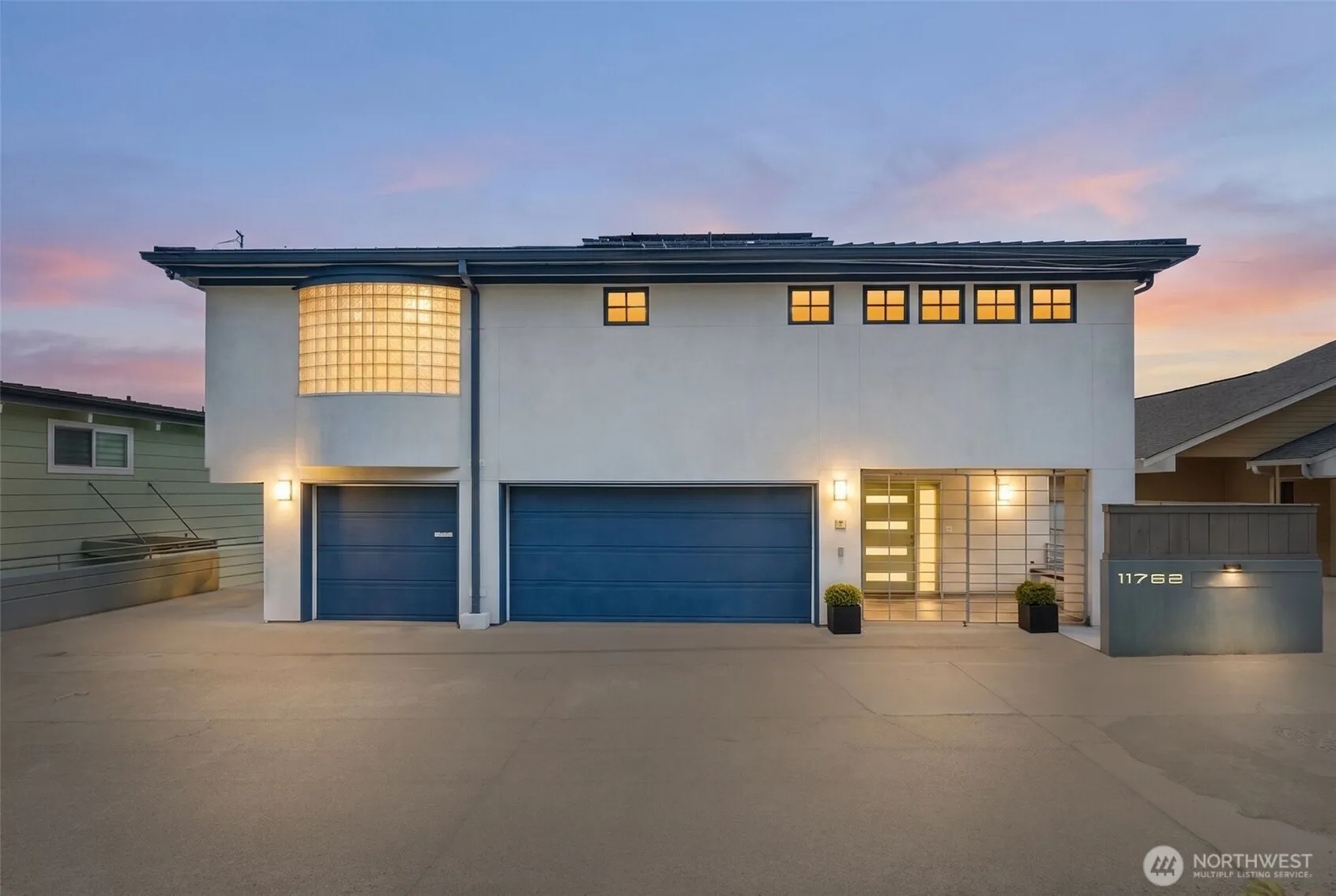 Property photo for 11762 Riviera Place Ne, Seattle