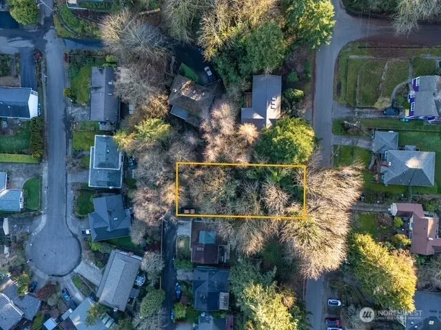 Property photo for 12312 23rd Avenue Ne, Seattle photo 4