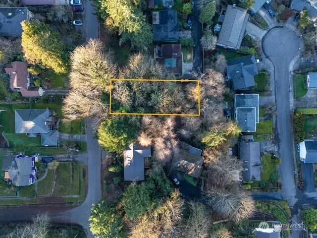 Property photo for 12312 23rd Avenue Ne, Seattle photo 3