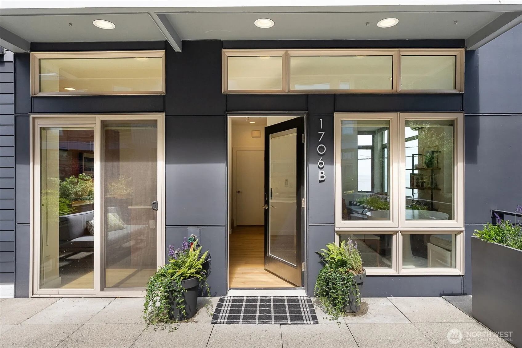 Property photo for 1706 Alki Avenue #b, Seattle photo 5