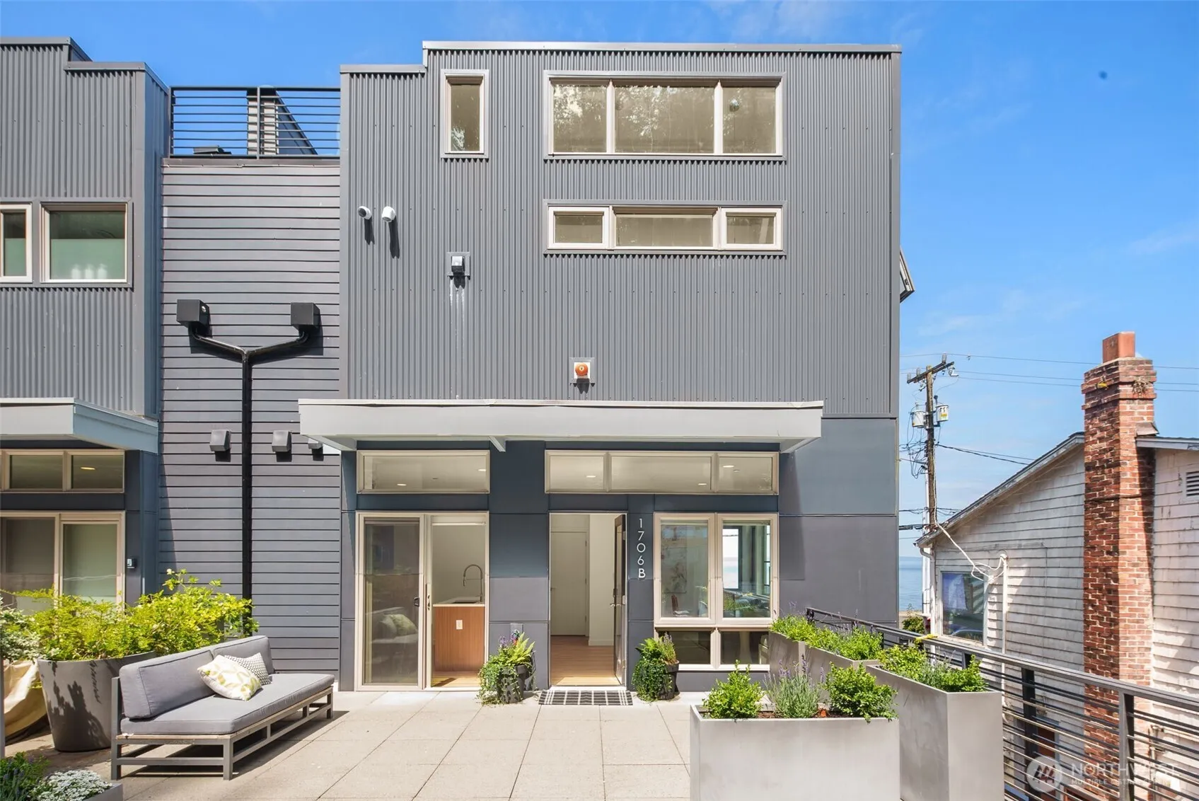 Property photo for 1706 Alki Avenue #b, Seattle photo 3