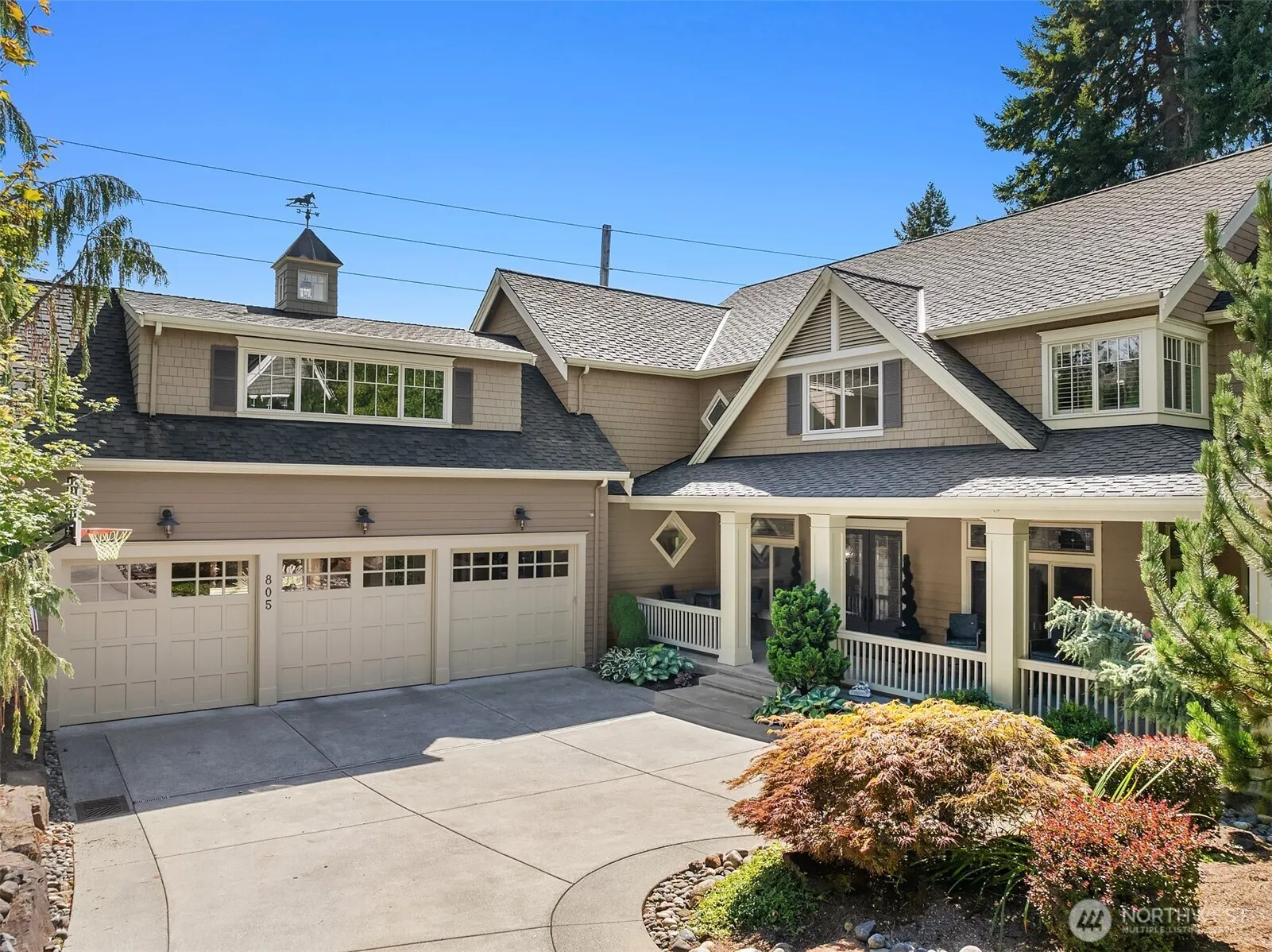 Property photo for 805 92nd Avenue Ne, Bellevue photo 2