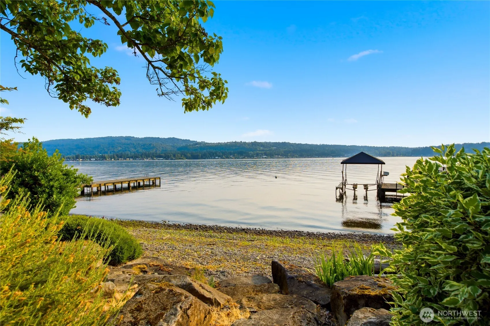 Property photo for 2845 E Lake Sammamish Parkway Se, Sammamish photo 2