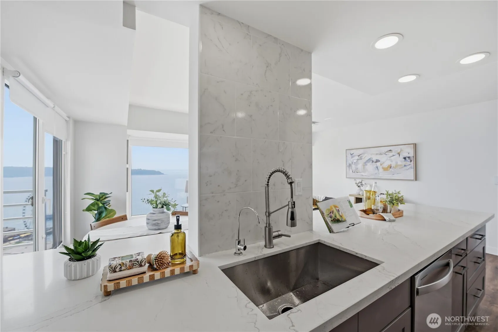 Property photo for 1415 2nd Avenue #1909, Seattle photo 5