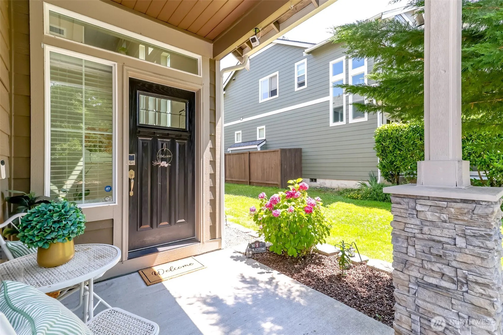 Property photo for 3758 Maritime Drive Sw, Bremerton photo 2