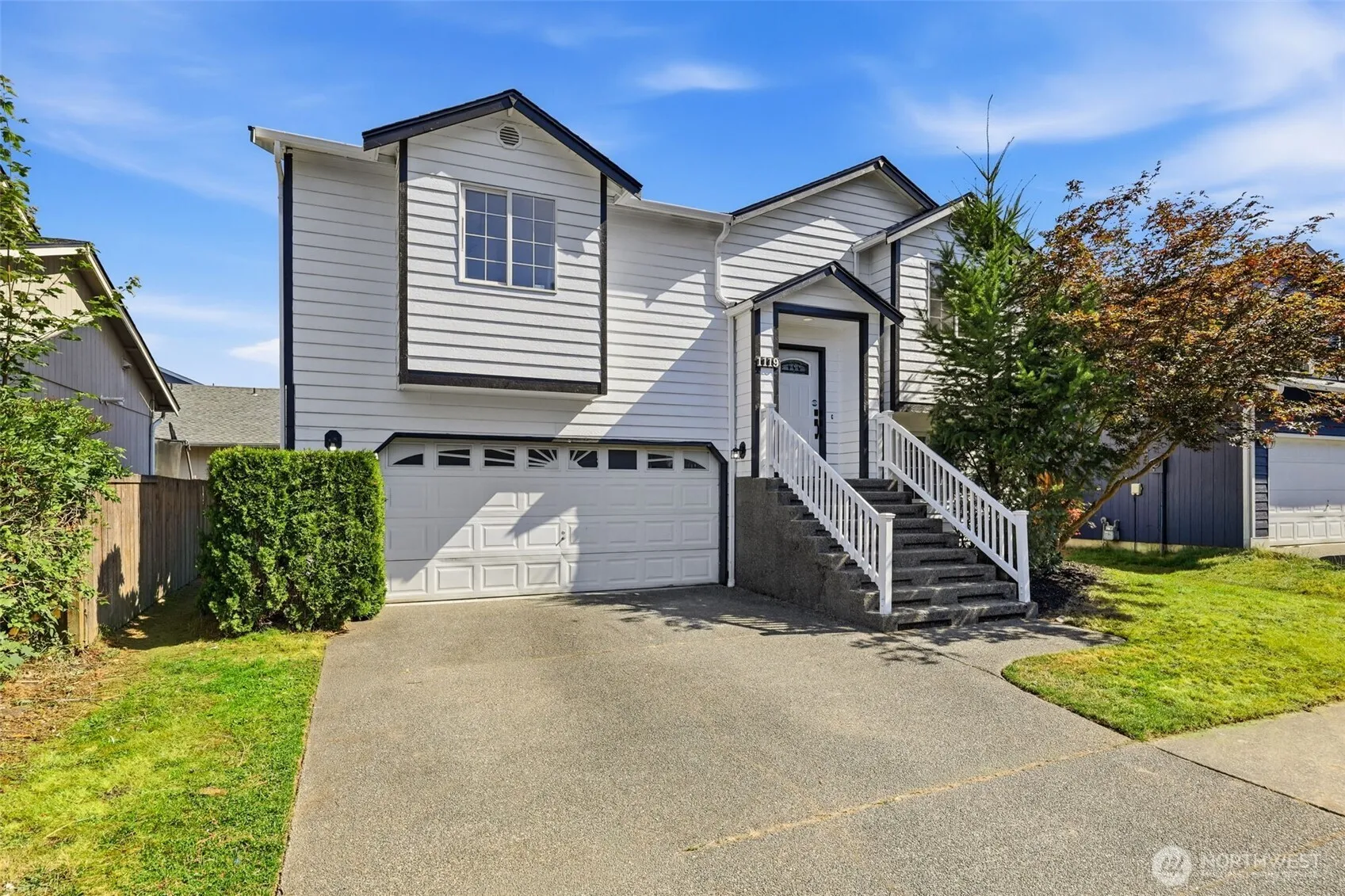 Property photo for 1119 127th Street E, Tacoma photo 2