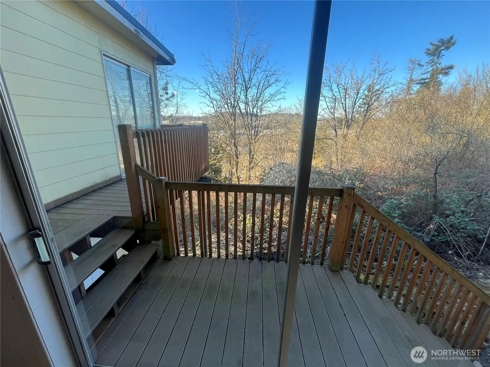 Property photo for 2501 E Sunset Drive, Bellingham photo 2