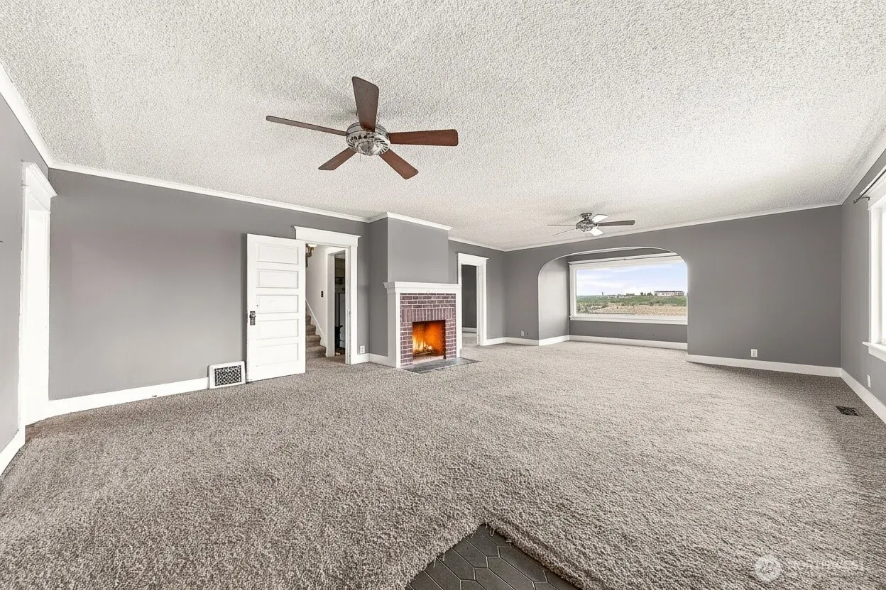 Property photo for 400 Cedar Avenue S, Renton photo 5