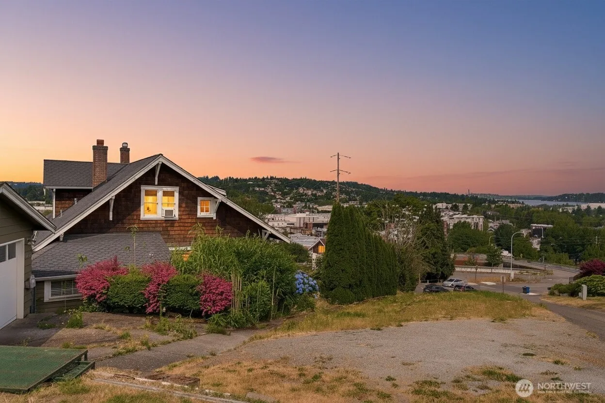 Property photo for 400 Cedar Avenue S, Renton photo 4