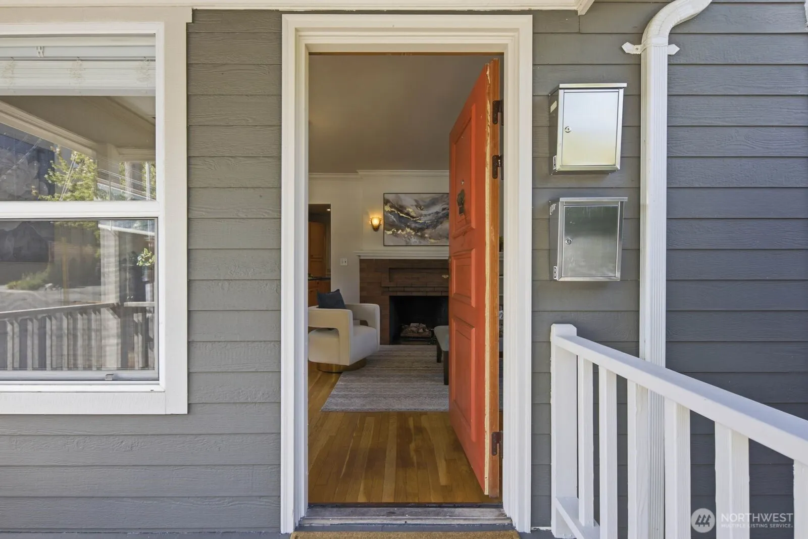 Property photo for 1709 N 35th Street, Seattle photo 3