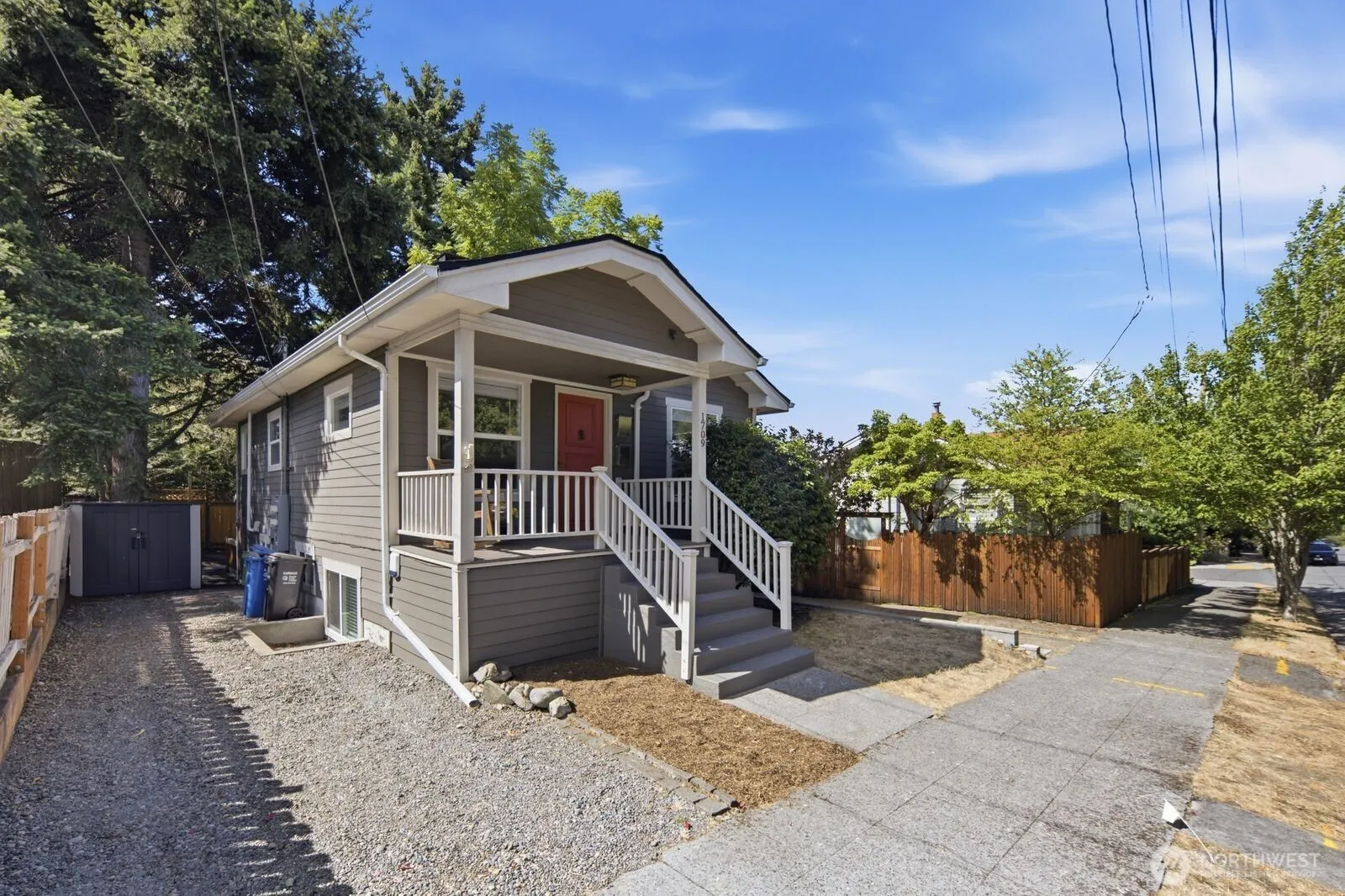 Property photo for 1709 N 35th Street, Seattle photo 2