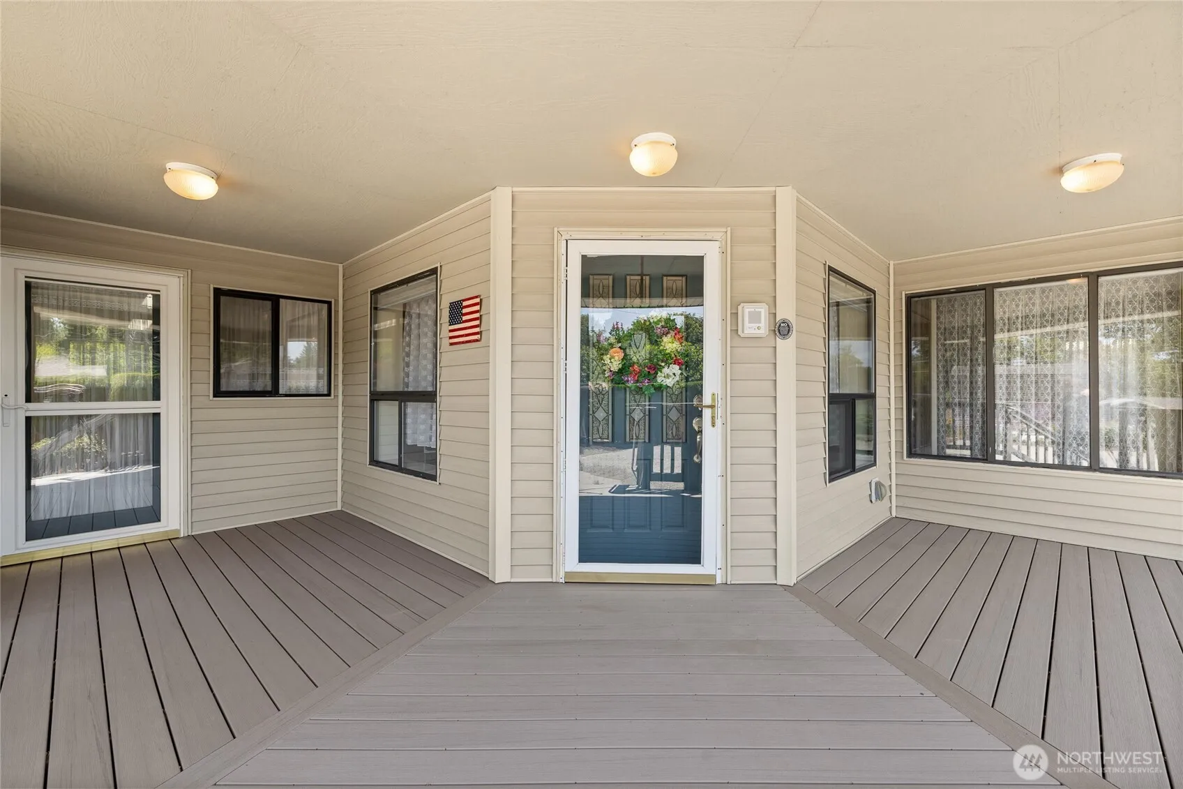 Property photo for 4505 72nd Street E, Tacoma photo 2