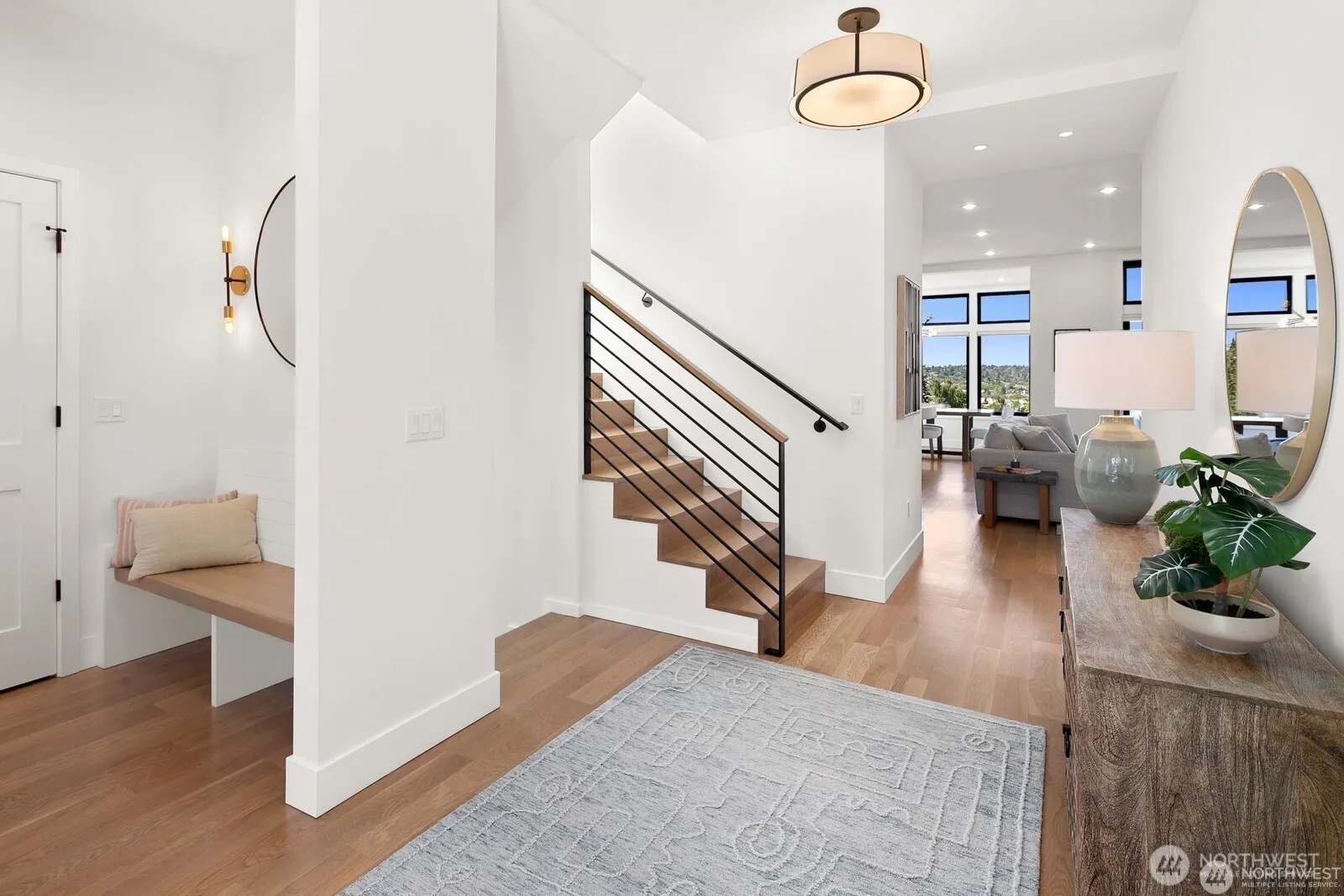 Property photo for 728 W Etruria Street, Seattle photo 4