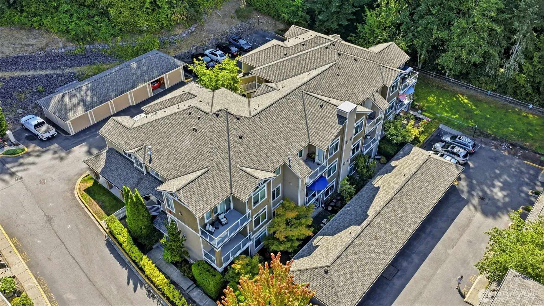 Property photo for 3500 E Lake Sammamish Parkway Se #3-103, Sammamish photo 3