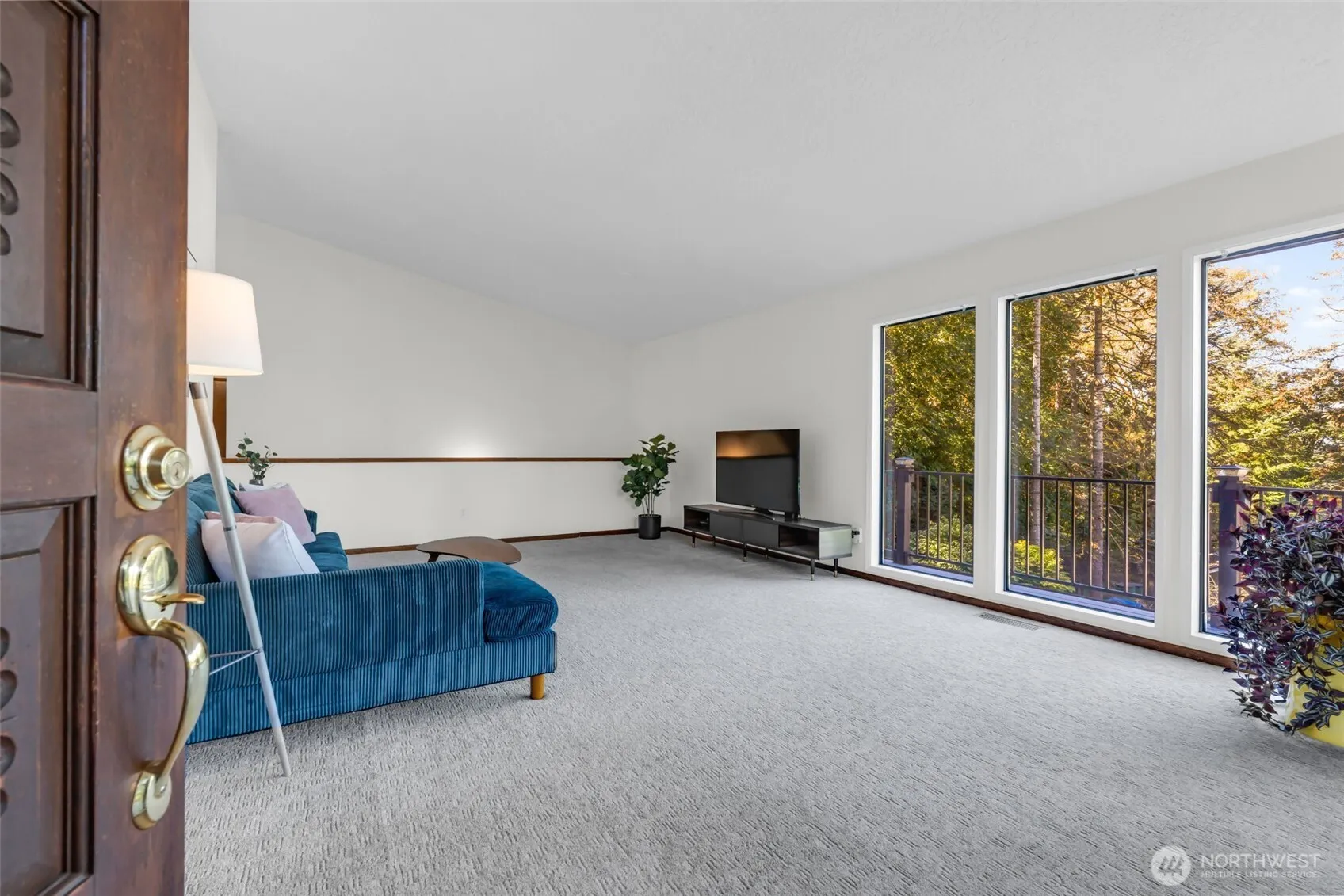 Property photo for 104 Mcmenomy Drive, Kelso photo 3