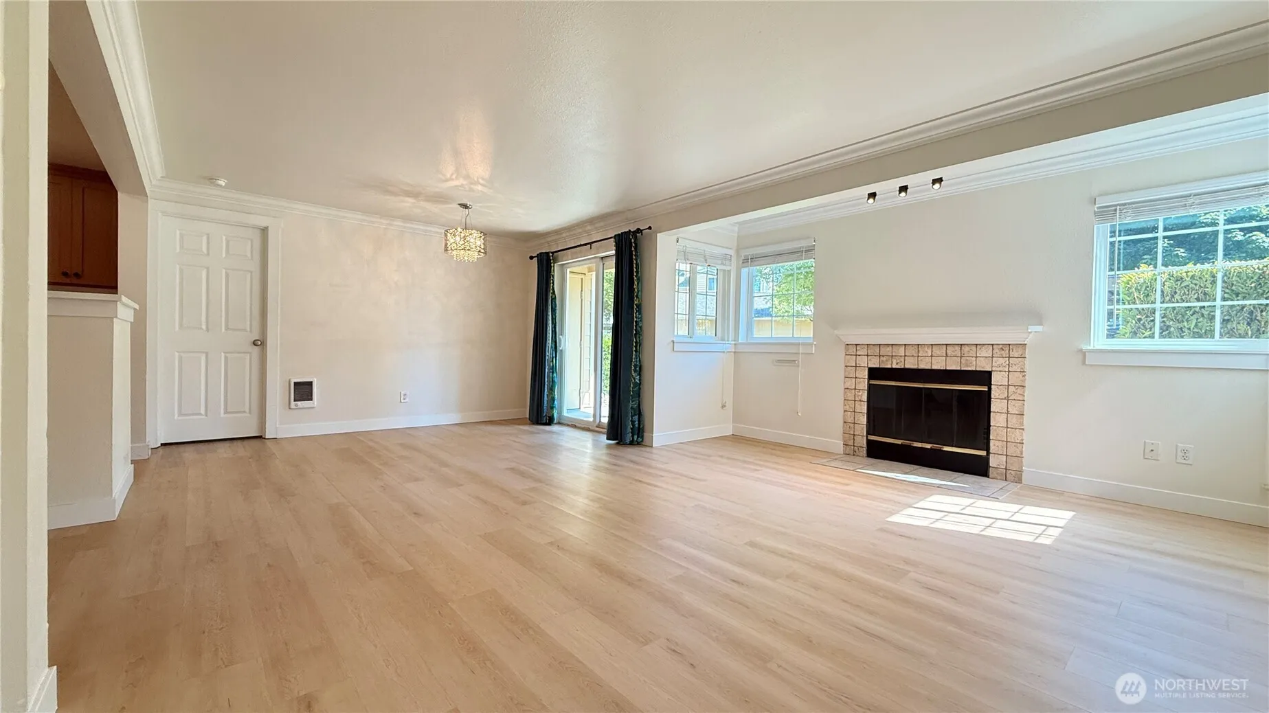 Property photo for 28704 18th Avenue S #v102, Federal Way photo 3