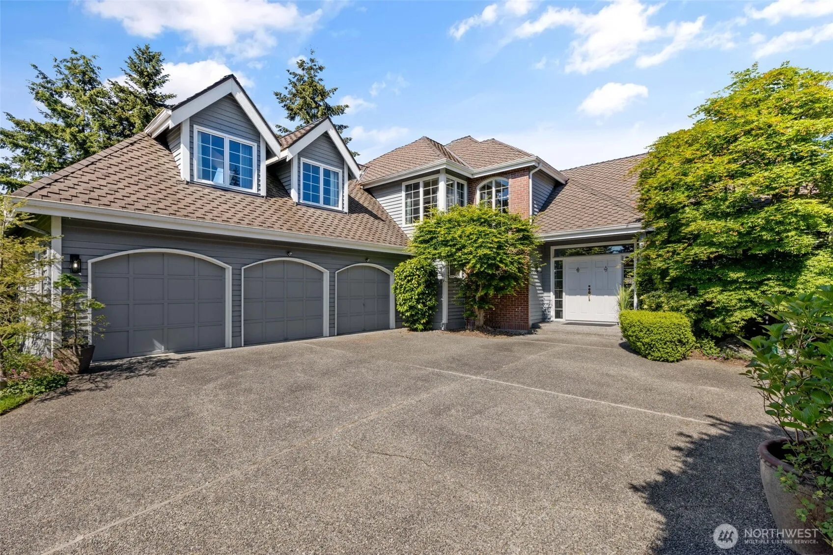 Property photo for 408 Sw 336th Court, Federal Way photo 2