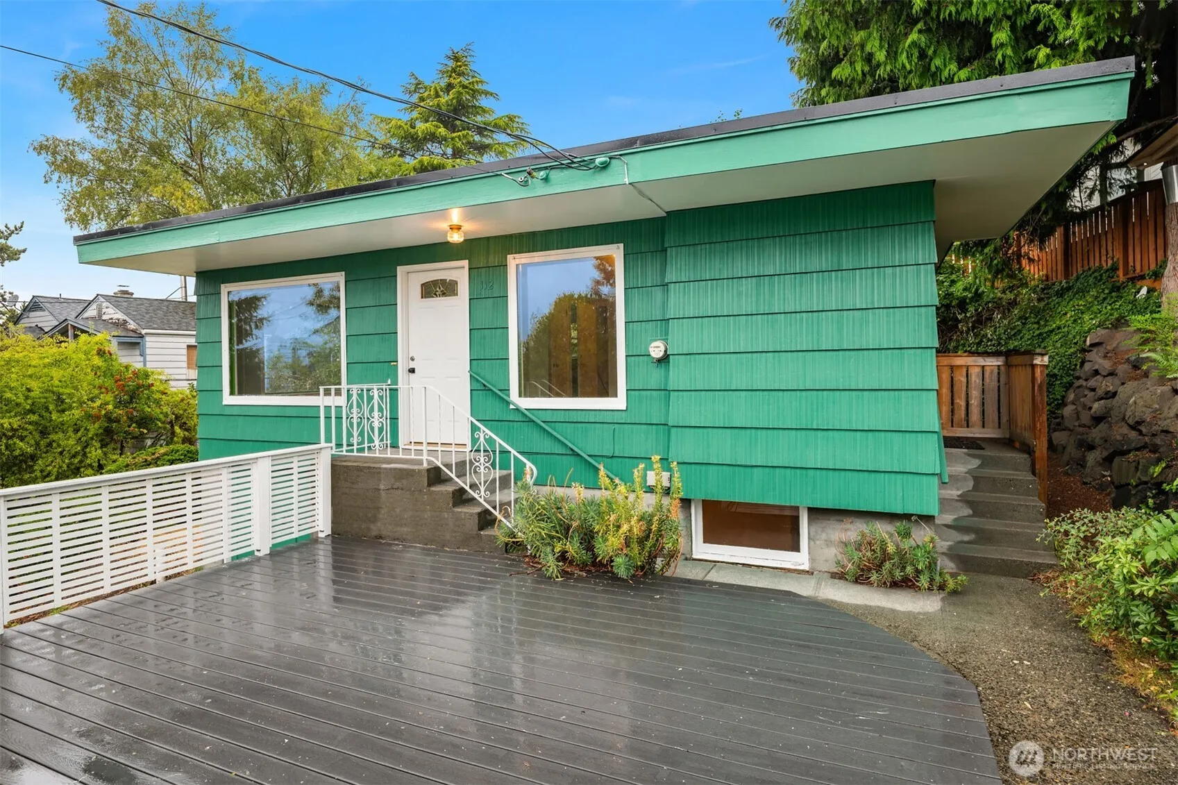 Property photo for 112 Nw 44th Street, Seattle photo 4