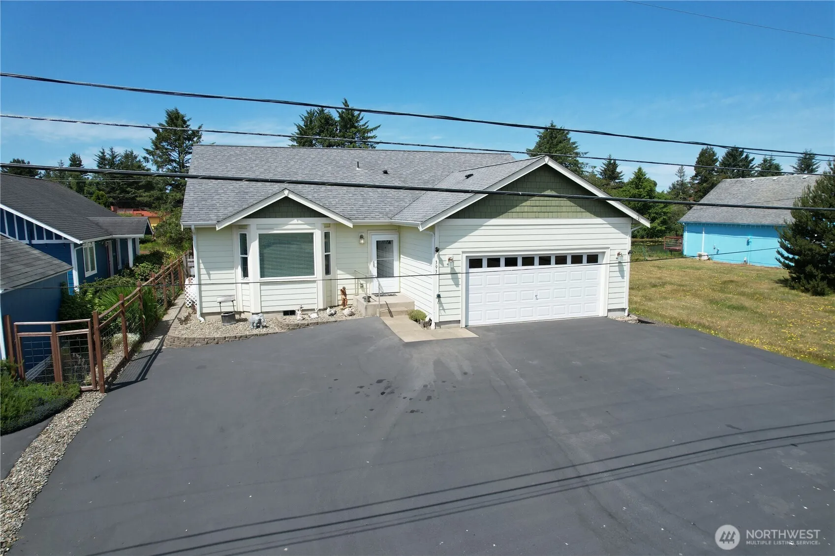 Property photo for 393 Canal Drive Ne, Ocean Shores photo 4