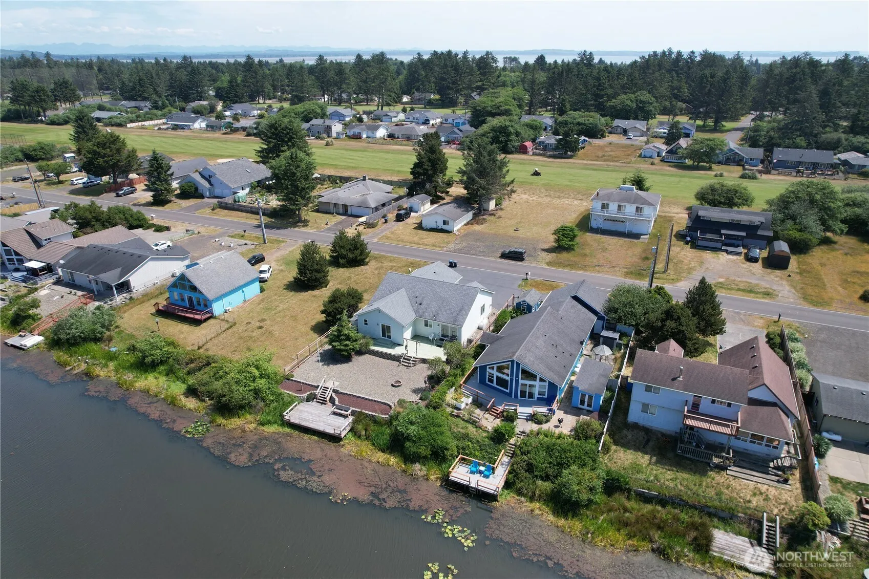 Property photo for 393 Canal Drive Ne, Ocean Shores photo 2