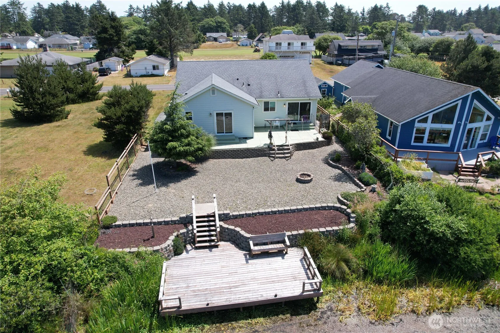 Property photo for 393 Canal Drive Ne, Ocean Shores photo 3
