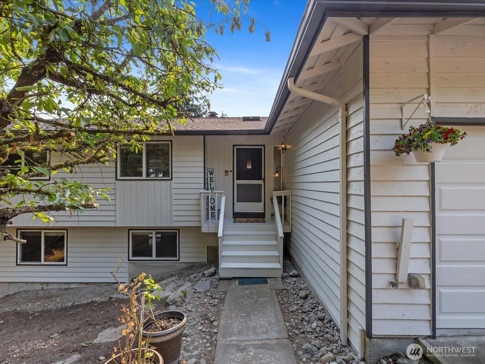 Property photo for 10830 Lake View Drive, Lake Stevens photo 4