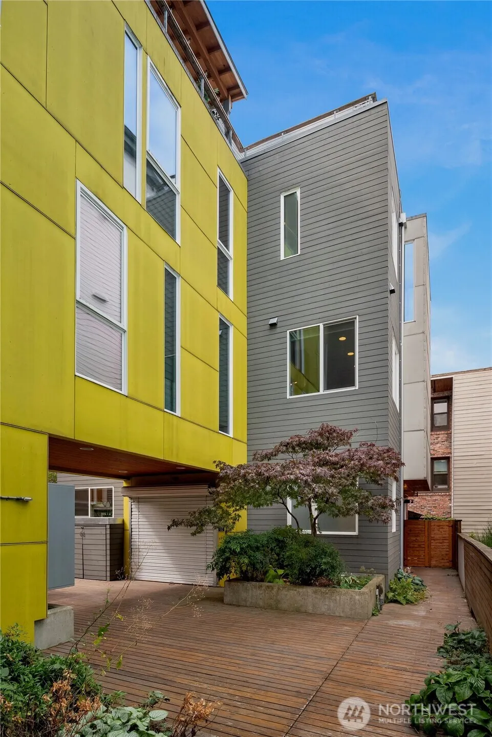 Property photo for 1623 14th Avenue #e, Seattle photo 4