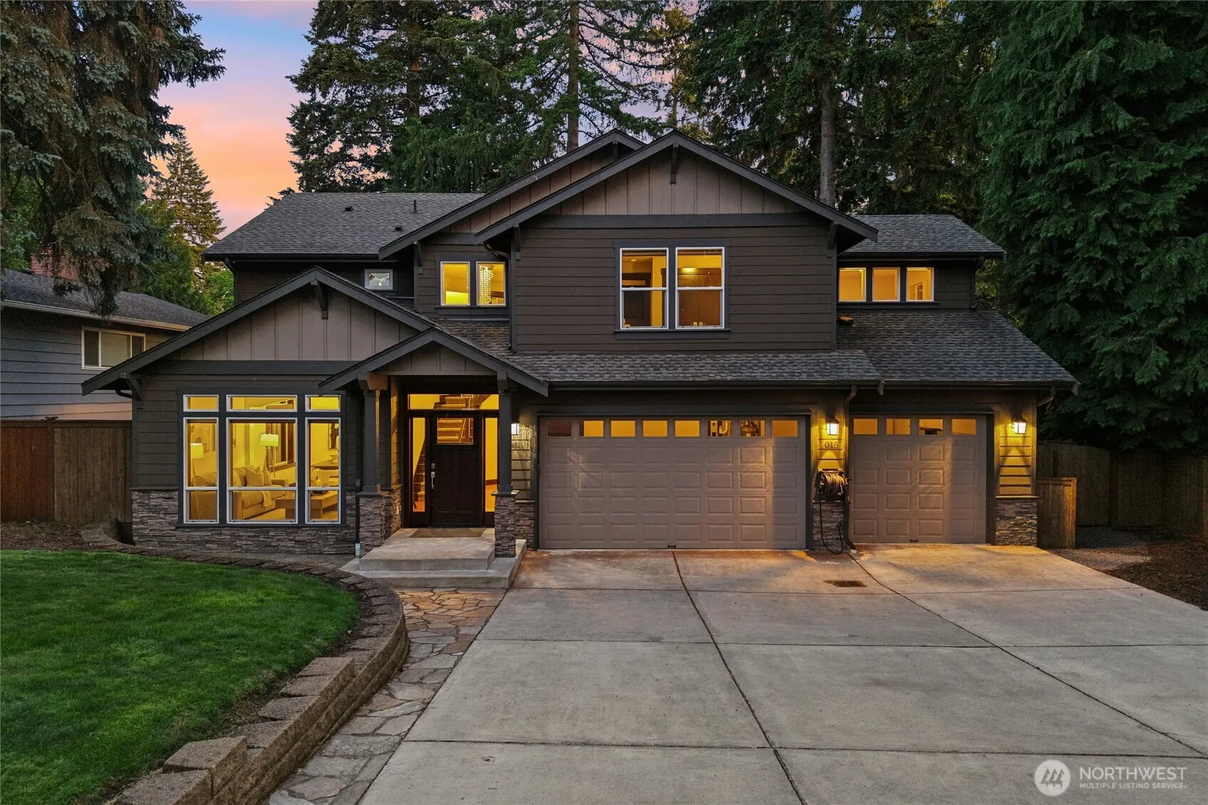 Property photo for 7015 Ne 138th Street, Kirkland