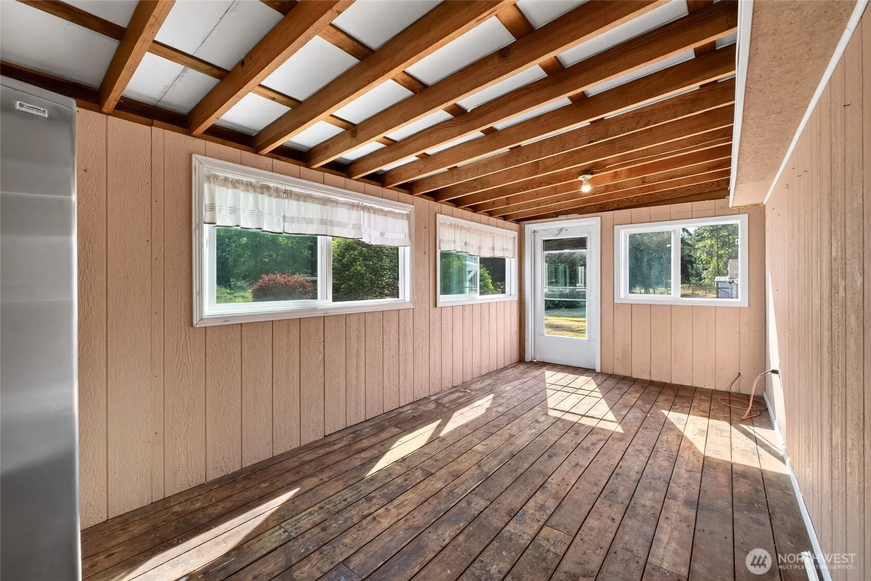 Property photo for 10104 48th Avenue E, Tacoma photo 4