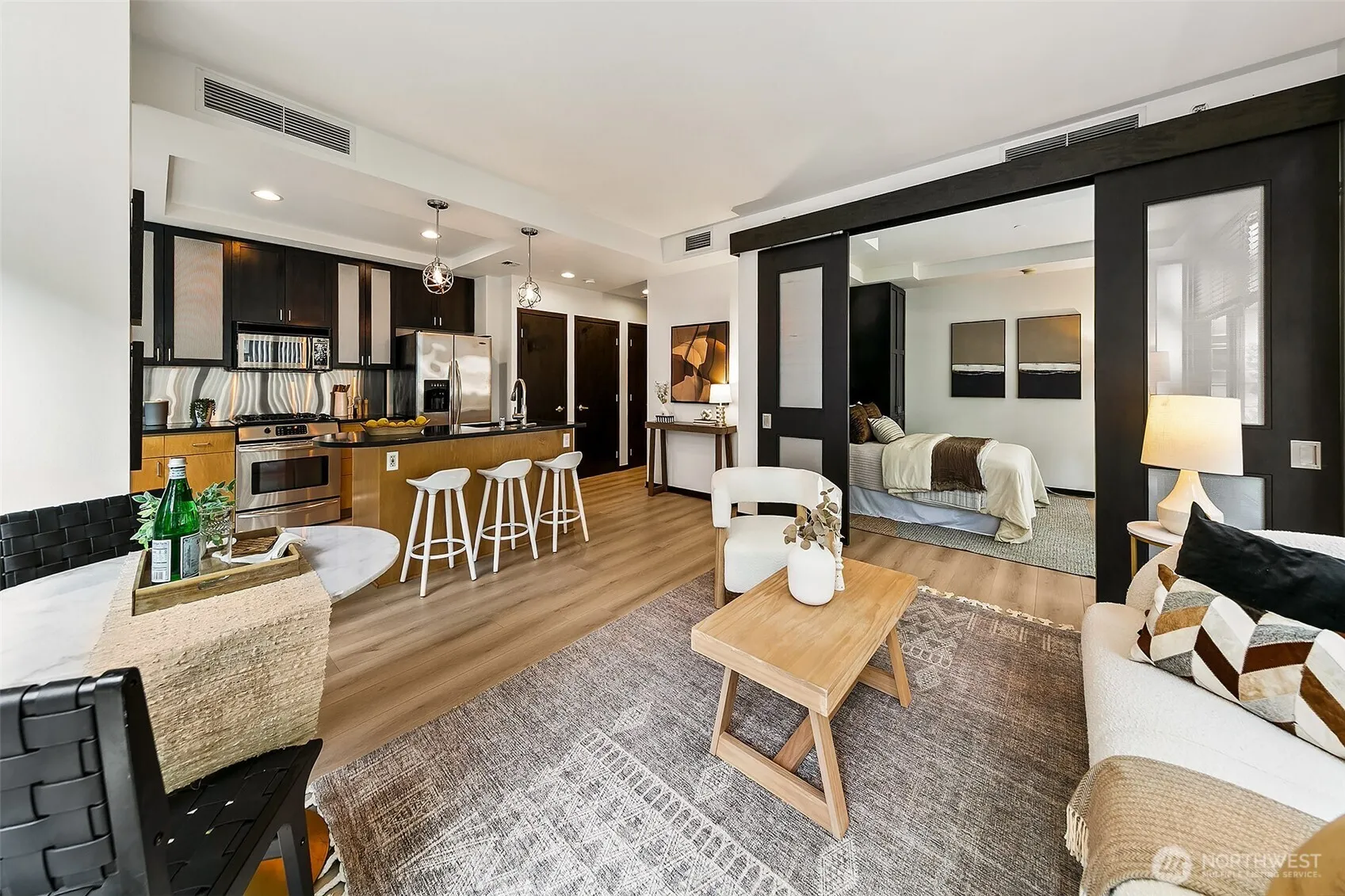 Property photo for 2716 Elliott Avenue #605, Seattle photo 3