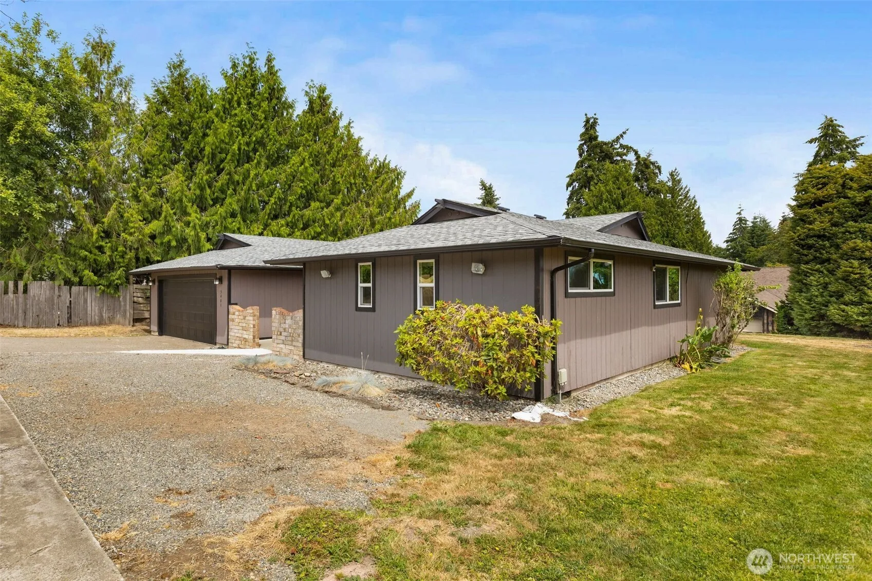 Property photo for 5401 47th Avenue E, Tacoma photo 4
